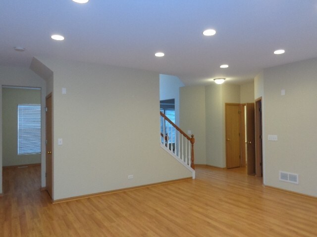 Building Photo - 208 Lilac Street