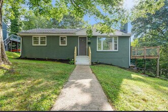 Building Photo - 101 Meadowview Dr