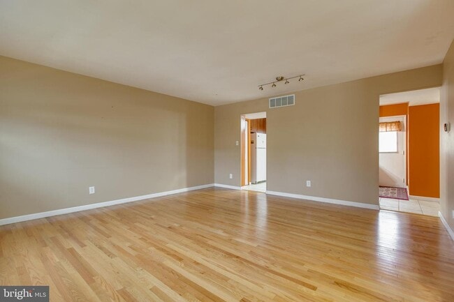 Building Photo - 439 Gatewood Ct