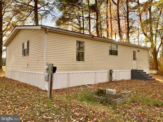 Building Photo - 6005 Delmar Rd
