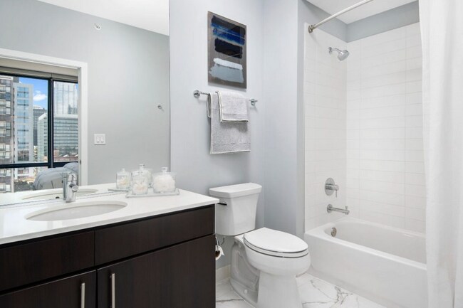 Foto del edificio - 301 S Halsted St