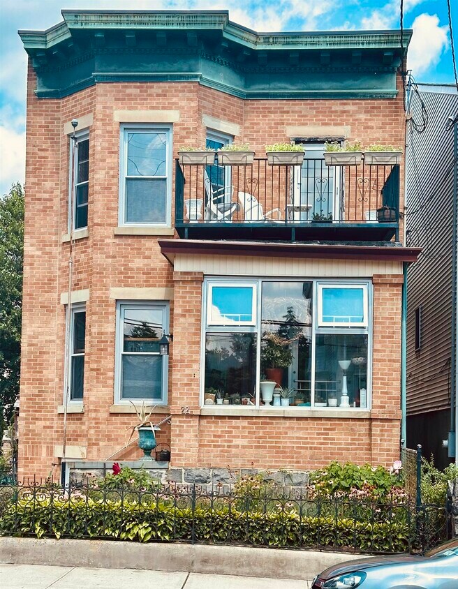 Foto principal - 22 46th St