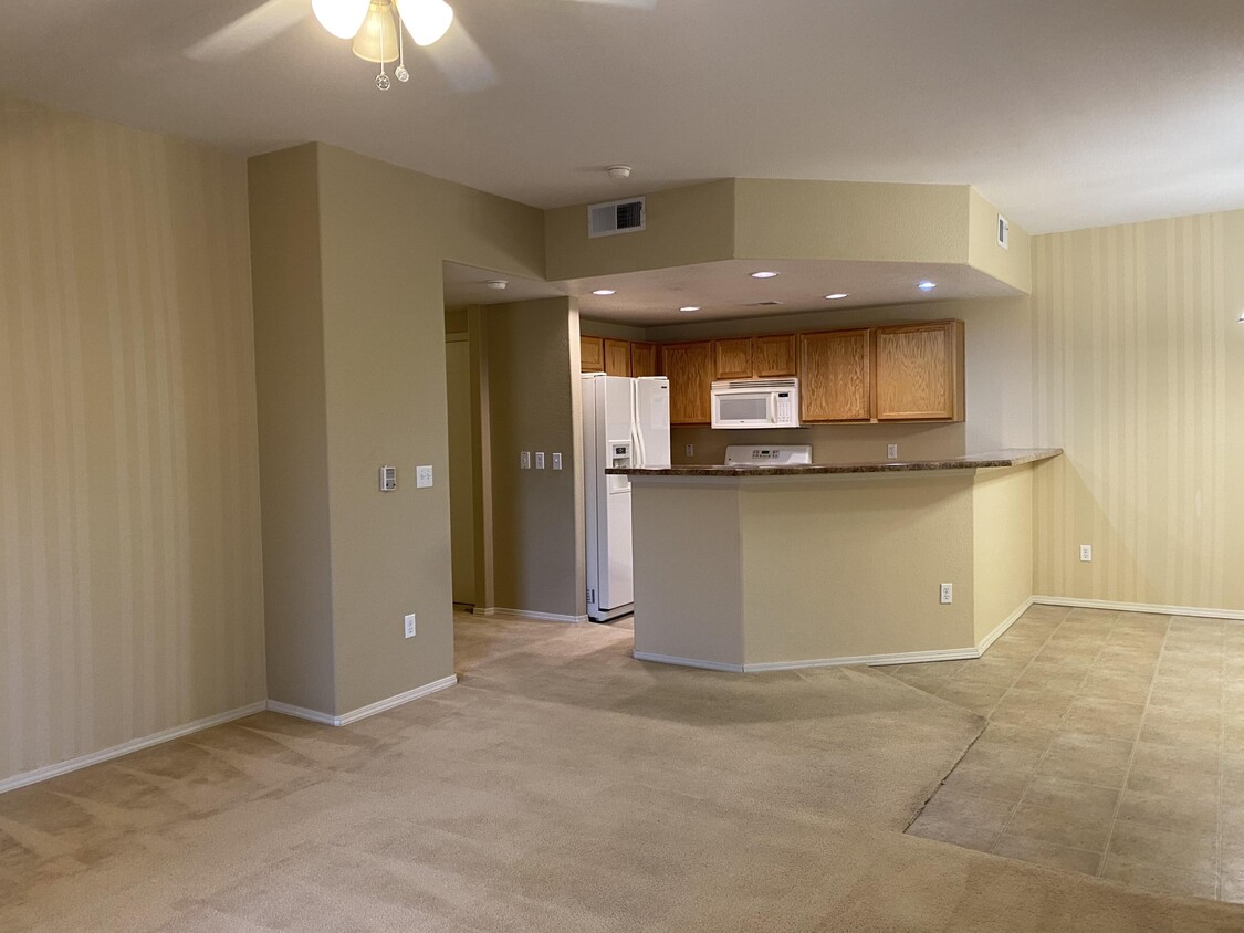 Foto principal - 6800 Vista Del Norte Rd NE