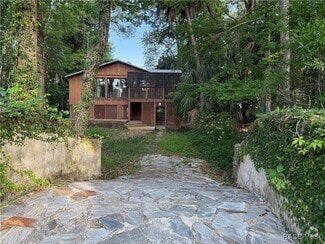 Building Photo - 5908 Riverside Dr