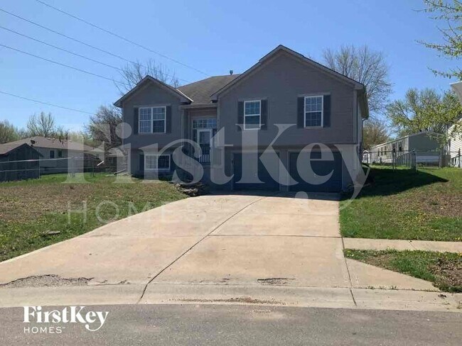 Foto del edificio - 7719 E 165th St