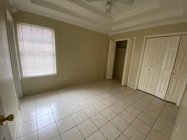 Building Photo - 3821 W Sarah Evans St