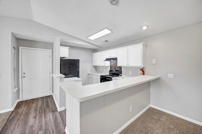 Foto del edificio - Basswood Apartment Homes