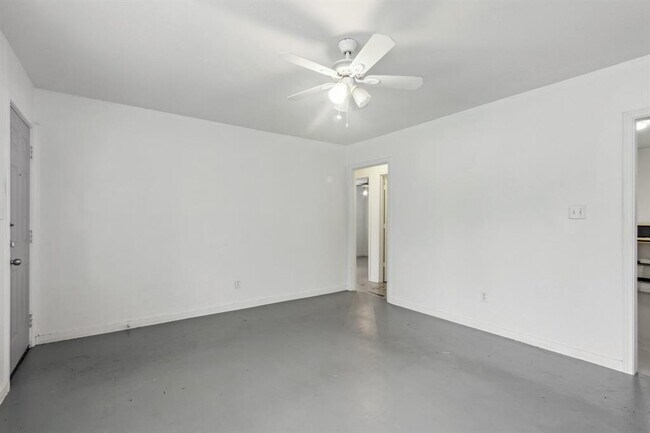 Foto del edificio - 1708 Chicon St