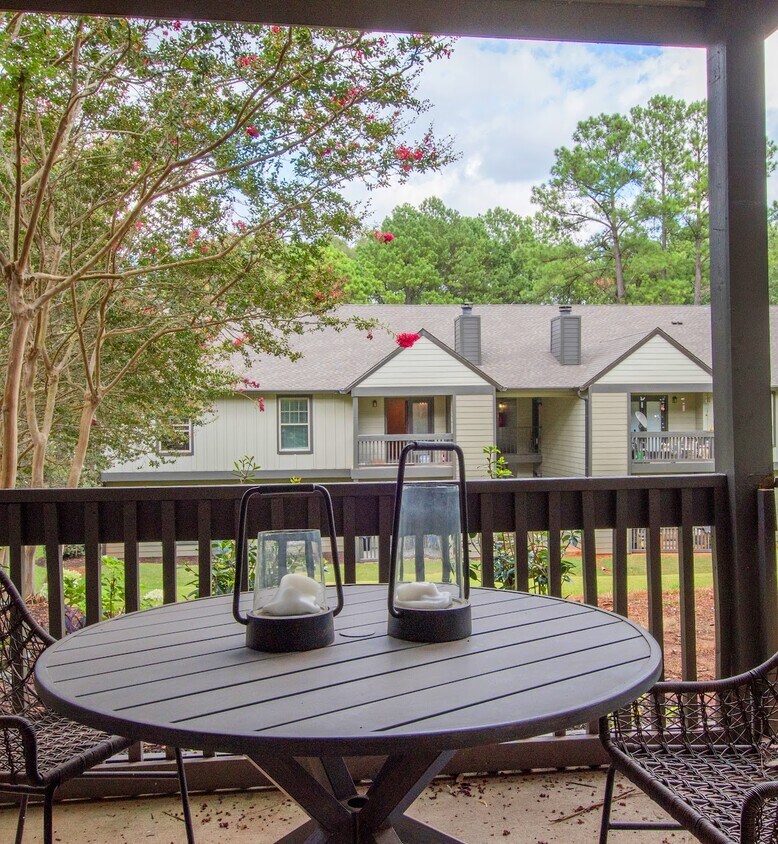 Building Photo - 2013 Flagstone Dr