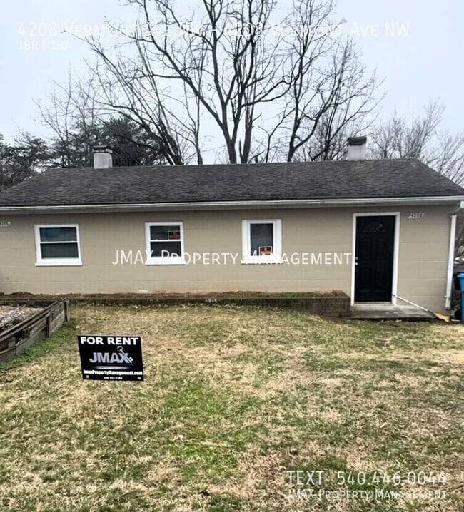 Building Photo - 4208 Vermont Ave NW