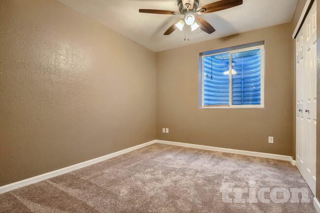 Building Photo - 5811 Zinfandel St