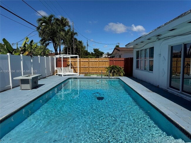 Foto del edificio - 19410 NE 19th Ave