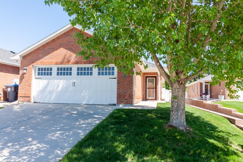 414 Appletree Ct, Cheyenne, WY 82009 Townhome Rentals in Cheyenne WY