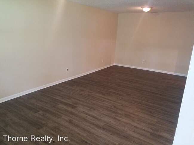 Foto del edificio - 400 E Northern Blvd