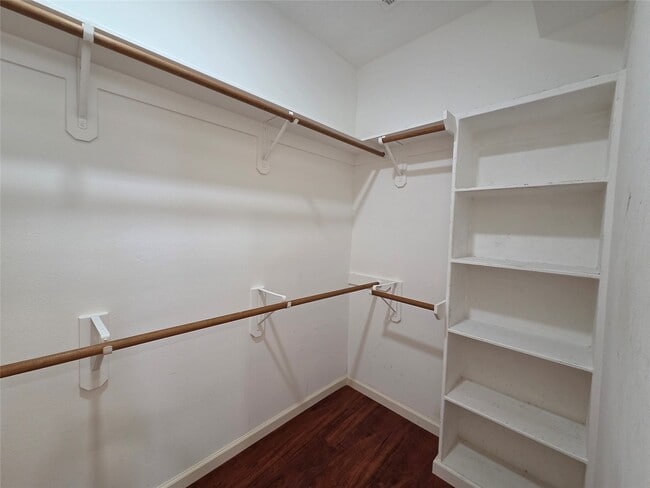 Foto del edificio - 6534 Briar Moss Ln