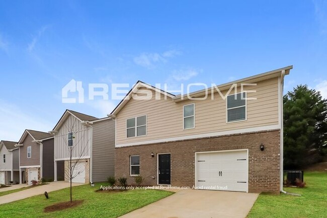 Building Photo - 1066 Briar Creek Ct Ne