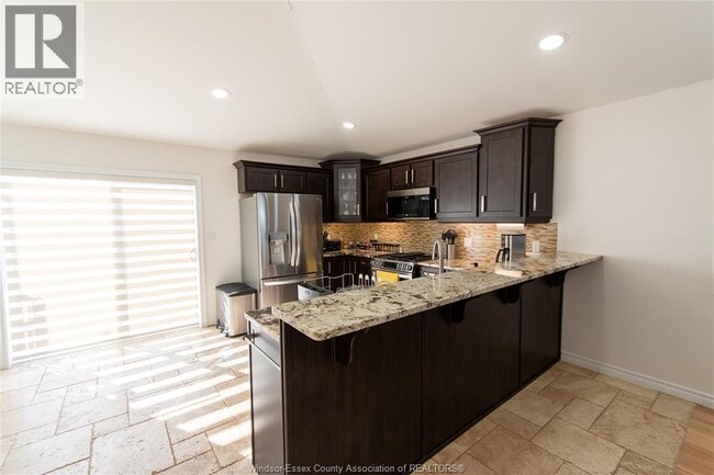 Building Photo - 176 Summer St.