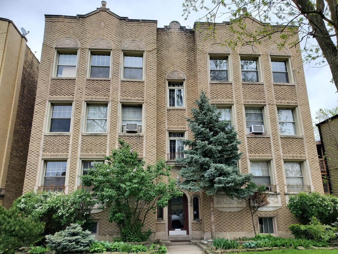 Primary Photo - 6107 N Francisco Ave