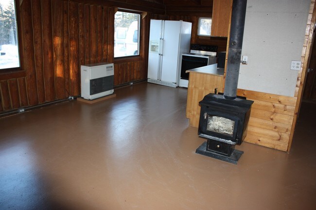 Interior Photo - 5830 E Wolverine