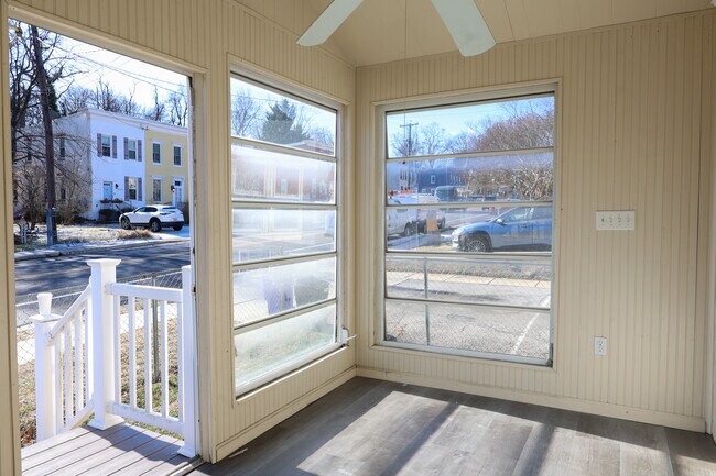 Terraza privada - 9104 Baltimore St