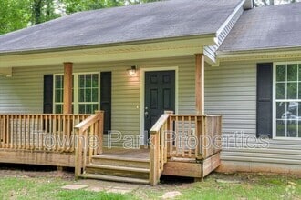 Building Photo - 746 Hamilton Rd