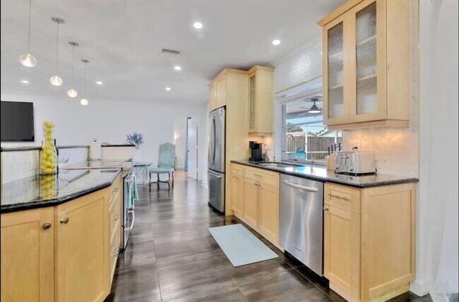 Building Photo - 105 Orchard Ridge Ln