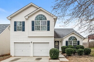 Building Photo - 330 Greenway Dr