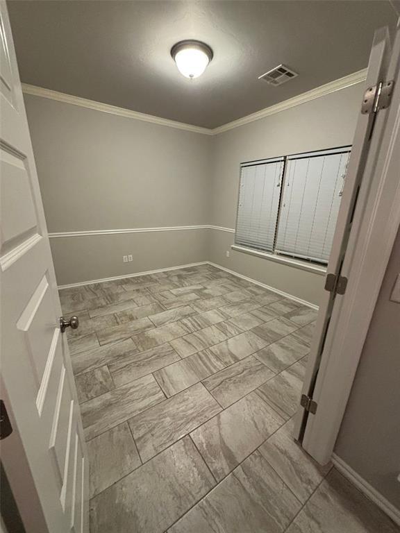 Building Photo - 724 Windy Ln