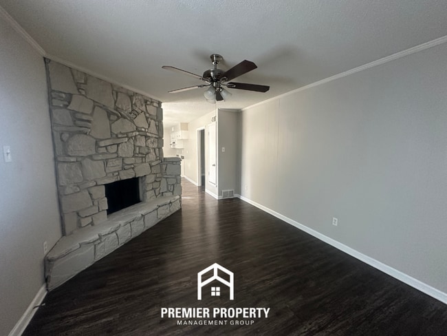 Building Photo - Charming 3BR/2BA Home in Bartlett Cove | Hardwood Floors, Fireplace & Fenced Yard