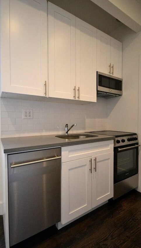 Foto del edificio - 64 E 7th St