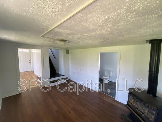 Building Photo - 34 E York St