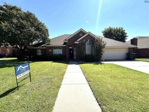 Building Photo - 3028 Whitehall Ln