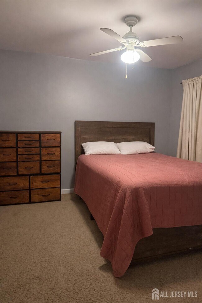 Foto del edificio - 77 Center St