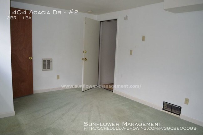 Building Photo - ROOMS FOR RENT MINUTES FROM UCCS