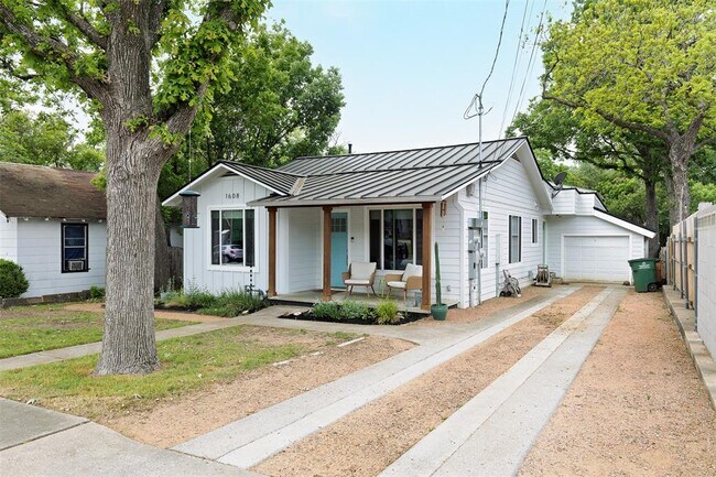 Building Photo - 1608 Cedar Ave