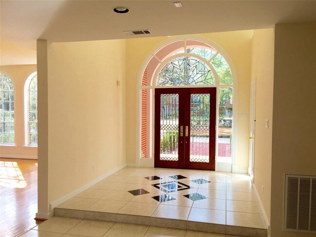 Building Photo - 67 S Longspur Dr
