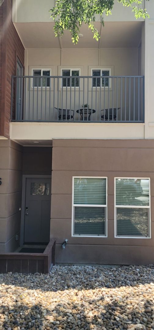 Building Photo - 1002 Morningside Dr