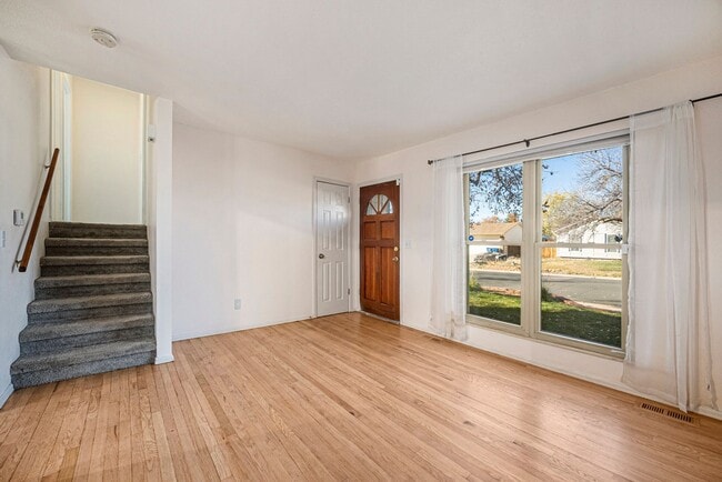 Photo - 3 Bed, 1.5 Bath Home Available Now in Broo...