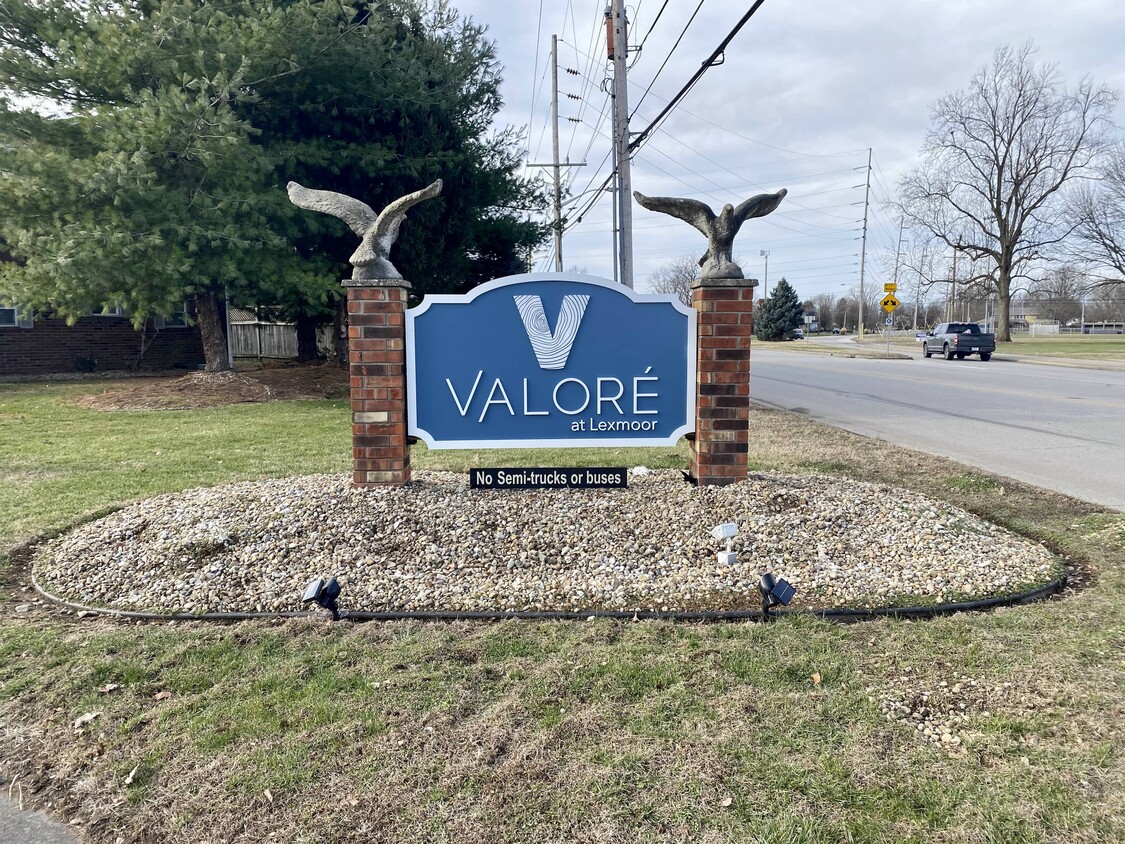 Valore at Lexmoor - Valore at Lexmoor Apartments