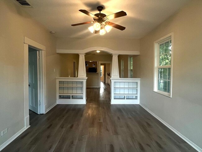 Foto del edificio - 106 Regina St