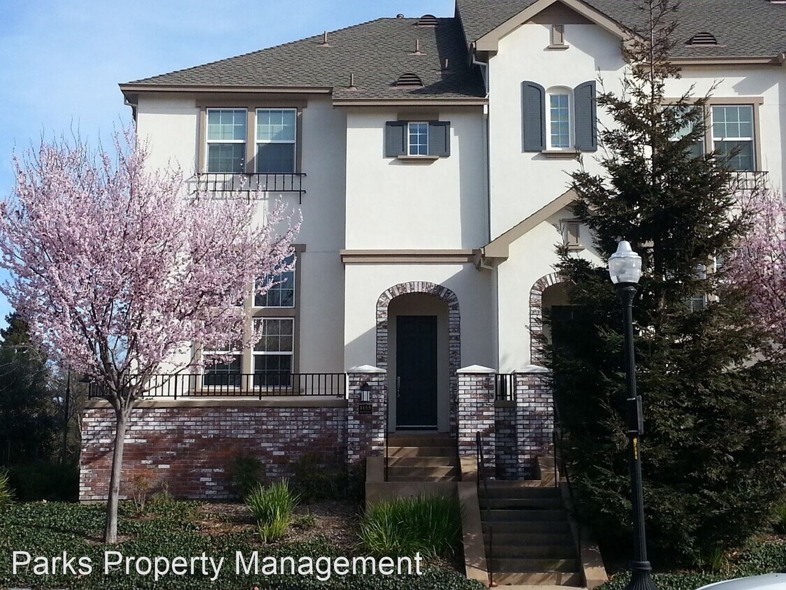Primary Photo - 4 br, 3 bath House - 1155 Munich Terrace
