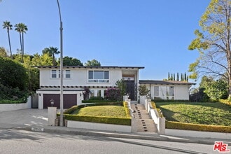 Building Photo - 16541 Park Ln Cir