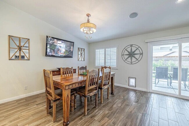 Foto del edificio - 43135 Sunny Ln