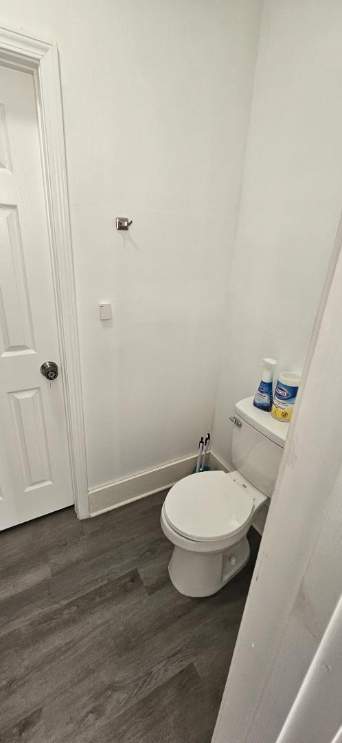 Photo - 1255 Hart St Apartment