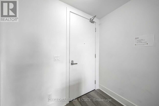Building Photo - 32 Davenport Rd
