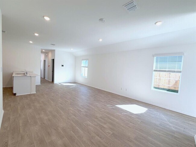 Foto del edificio - 202 Constanza Trl