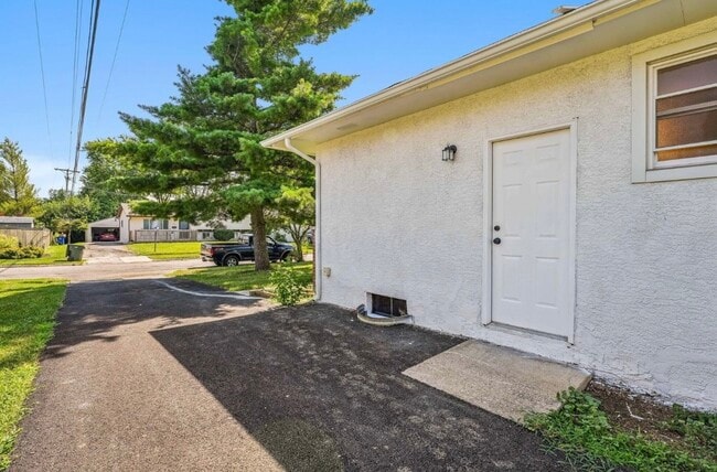 Building Photo - 1382 Pegwood Dr