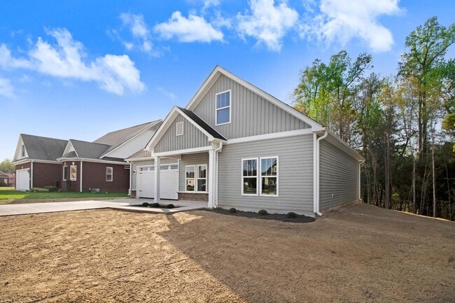 Building Photo - 312 Kingston Cir