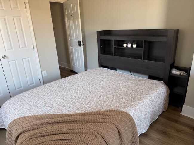 Foto del edificio - 1618 E Biddle St