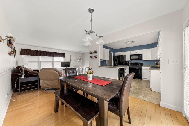 Foto del edificio - 3226 Everglade Ave